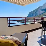 Zafiro 17d Appartement